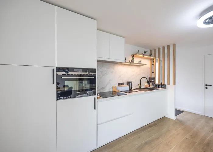 Het - 2 + Parking 2 Westende